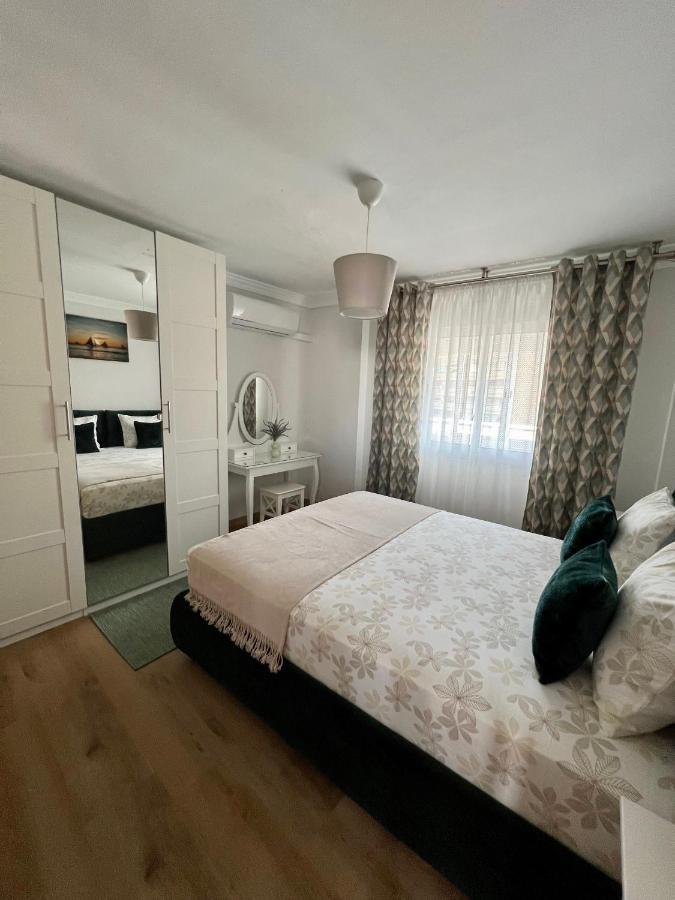 Apartamentos Prestige Suites Malaga II Dış mekan fotoğraf