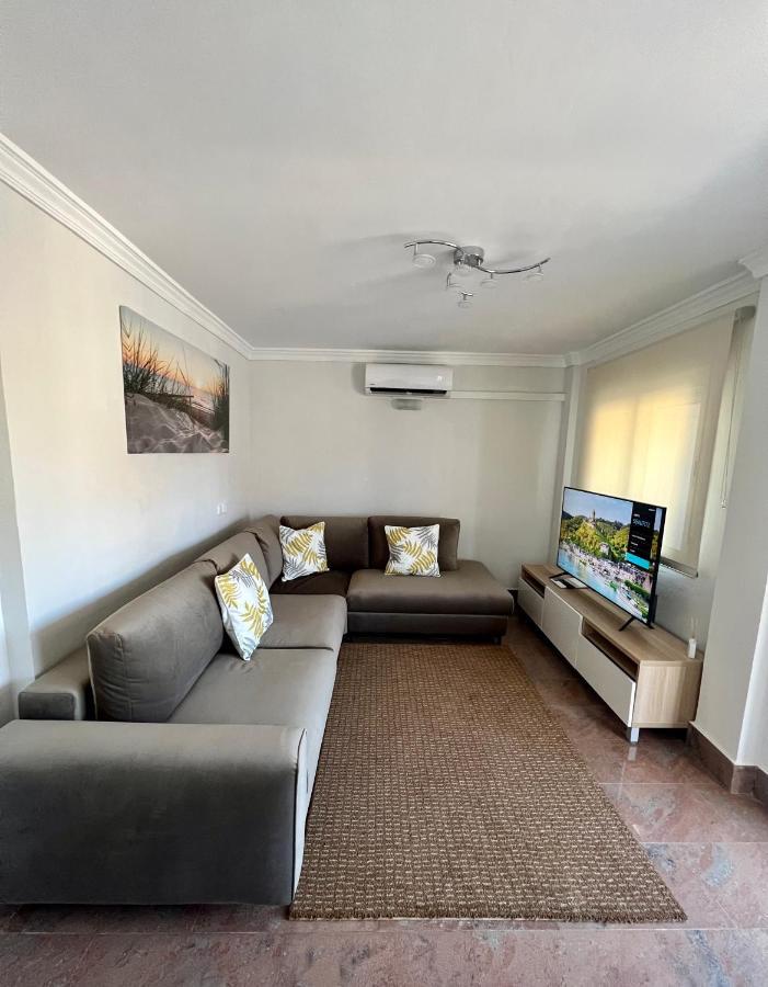 Apartamentos Prestige Suites Malaga II Dış mekan fotoğraf